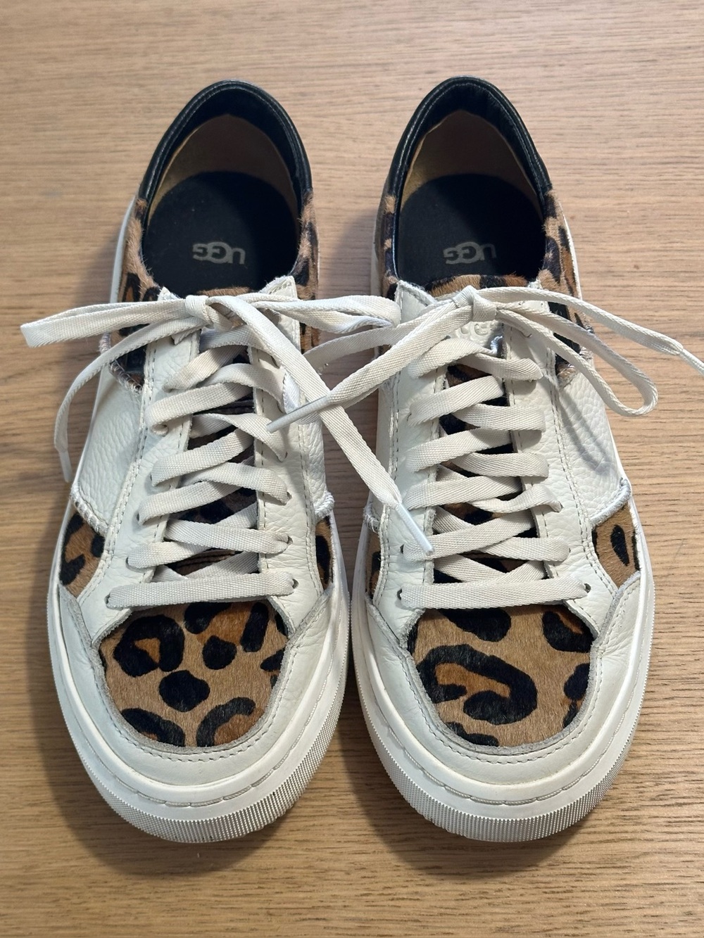 UGG Alameda Spotty Sneaker – Size 7